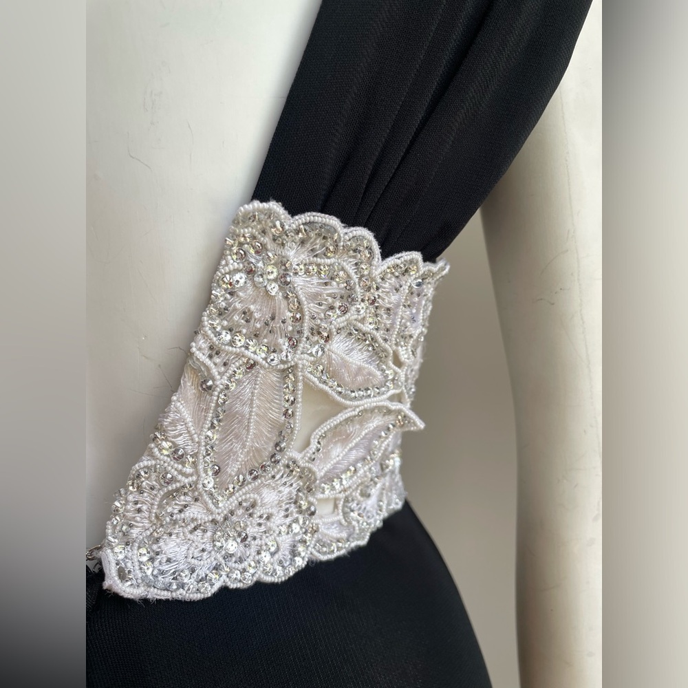 Dress - Picture 6 of 13